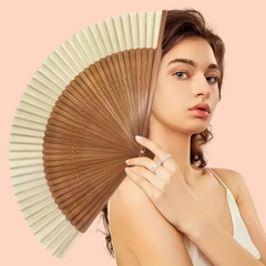 Éventail pliable en bambou naturel